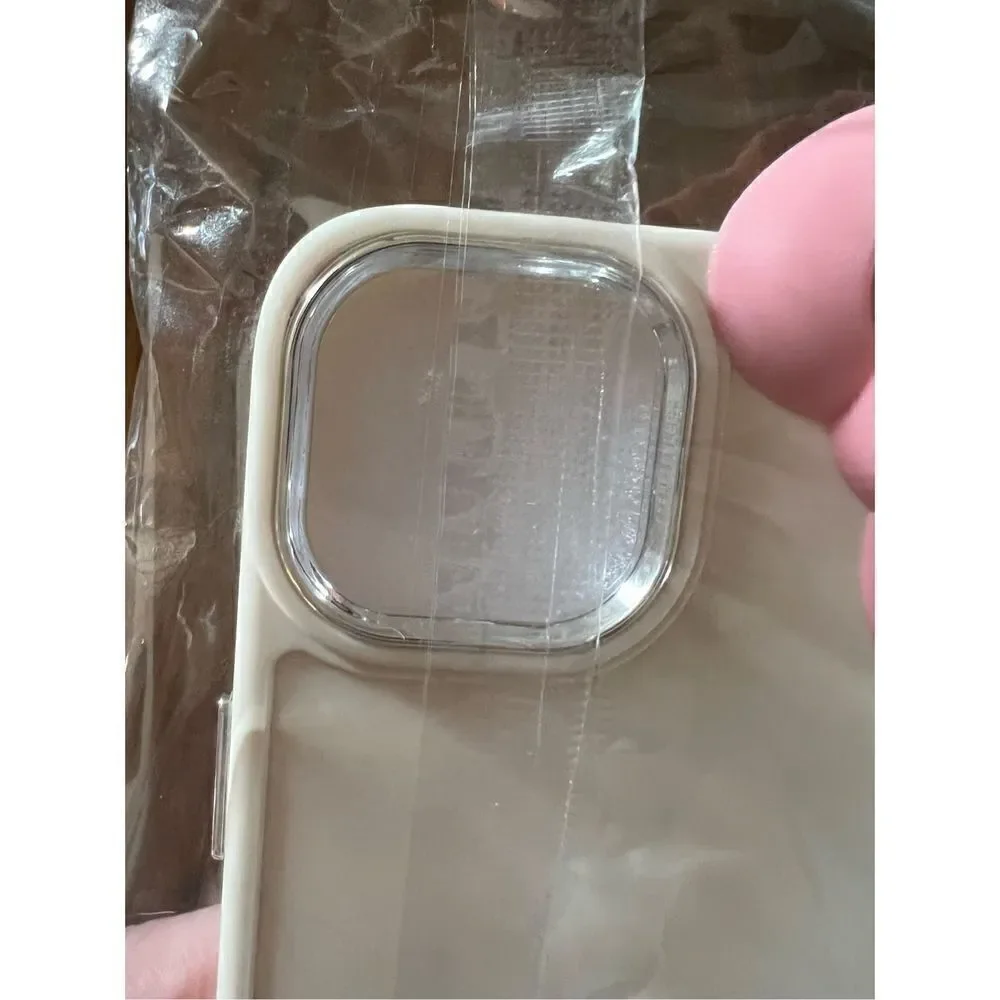 Hello Kitty Silicone Phone Case Crem with Pink Bow